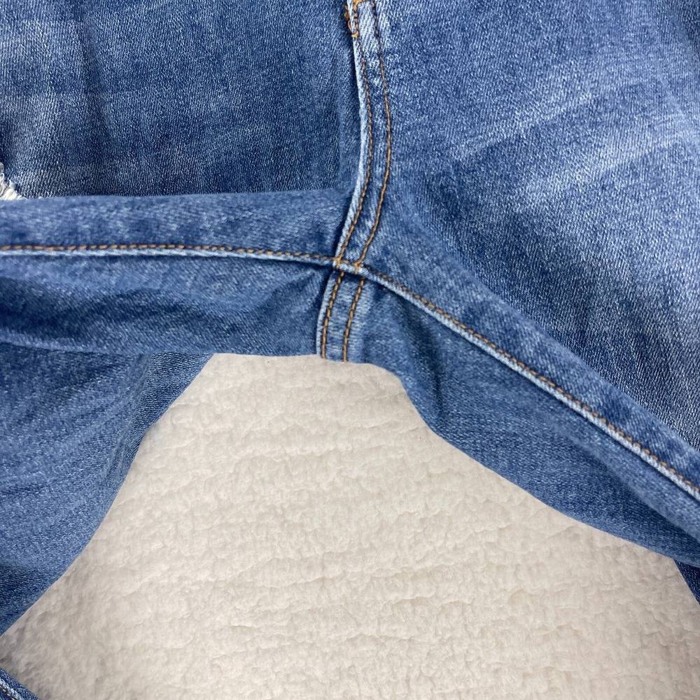 Pilcro Slim Boyfriend Crop Jeans Womens Size 30 Blue Denim Distressed Mid-Rise - Picture 5 of 16